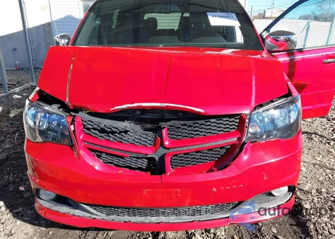 2016 Dodge Grand Caravan R/T z USA, uszkodzony, nr VIN 2C4RDGEG7GR146390